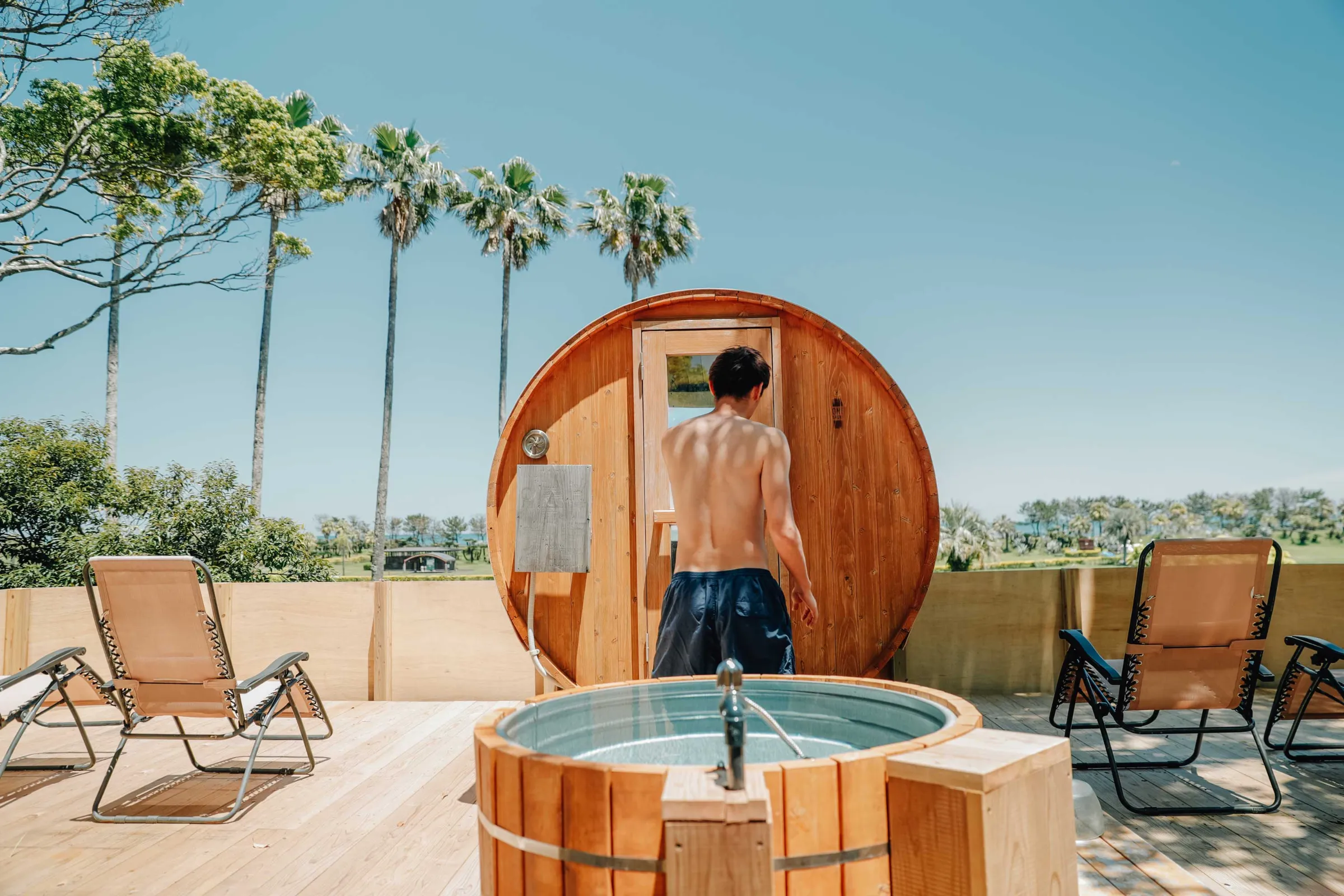 ウェットスーツのまま SAUNA PARK へ